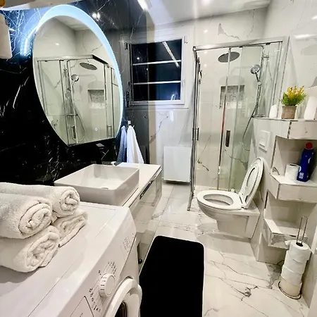 Alexandru Apartment *