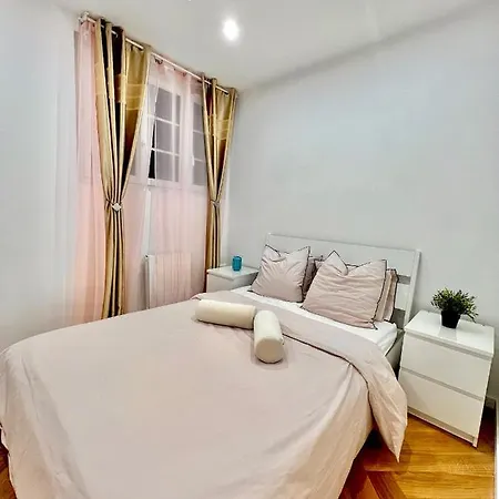 Alexandru Apartment *